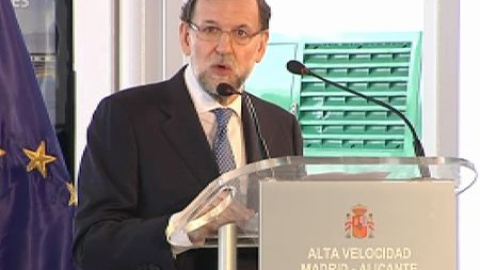 Rajoy: "El AVE nos hace ver que somos más que capaces de salir adelante" Rajoy: "El AVE nos hace ver que somos más que capaces de salir adelante"