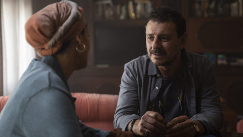 Escena de la serie 'La víctima número 8', dirigida por Alejandro Bazzano. / GLOBOMEDIA Escena de la serie 'La víctima número 8', dirigida por Alejandro Bazzano. / GLOBOMEDIA