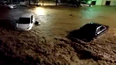 Las tormentas provocan graves inundaciones en Sant Llorenç. - Imagen de la cuenta de Twitter de 'Última Hora Mallorca' Las tormentas provocan graves inundaciones en Sant Llorenç. - Imagen de la cuenta de Twitter de 'Última Hora Mallorca'
