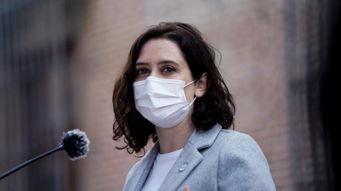 La presidenta de Madrid, Isabel Díaz Ayuso, durante su visita este domingo al municipio madrileño de Sevilla la Nueva. La presidenta de Madrid, Isabel Díaz Ayuso, durante su visita este domingo al municipio madrileño de Sevilla la Nueva.