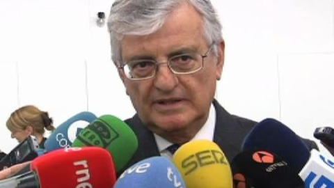 Torres-Dulce pone en manos de los fiscales llamar a declarar a Bárcenas Torres-Dulce pone en manos de los fiscales llamar a declarar a Bárcenas