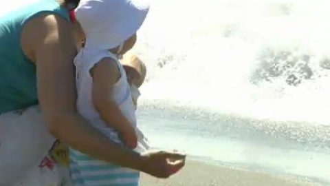 Recomiendan no llevar a la playa a los niños menores de 5 años Recomiendan no llevar a la playa a los niños menores de 5 años