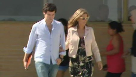 Bárcenas recibe la visita de su familia en la cárcel Bárcenas recibe la visita de su familia en la cárcel