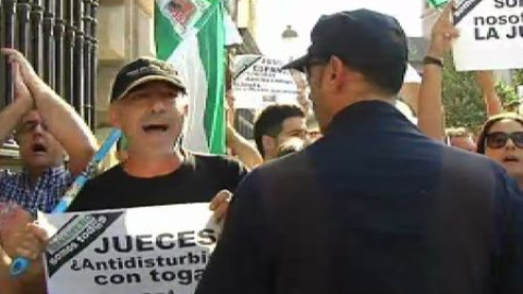 Cañamero, aclamado en su llegada al TSJA Cañamero, aclamado en su llegada al TSJA