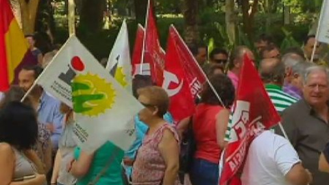 Concentraciones contra la decisión del Constitucional de paralizar el decreto andaluz contra los desahucios Concentraciones contra la decisión del Constitucional de paralizar el decreto andaluz contra los desahucios
