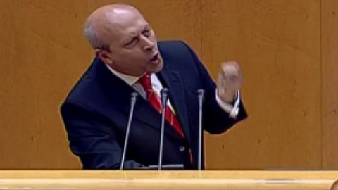 Llamada al orden durante la réplica de Wert en el debate de la reforma educativa Llamada al orden durante la réplica de Wert en el debate de la reforma educativa