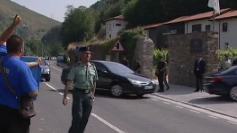 Abucheos a la reina y a Soria en Asturias Abucheos a la reina y a Soria en Asturias