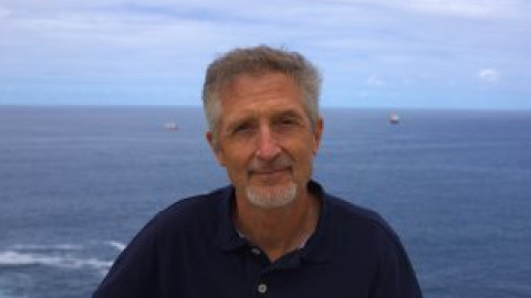 Fernando Valladares: "Es una paradoja que los llamados 'conservadores' no conserven la naturaleza" Fernando Valladares: "Es una paradoja que los llamados 'conservadores' no conserven la naturaleza"