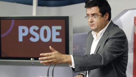 Oscar López dice que Rajoy "no se irá de rositas" Oscar López dice que Rajoy "no se irá de rositas"