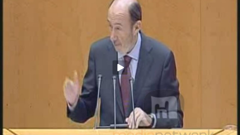 Rubalcaba culmina a Rajoy a dimitir porque "hace daño a España y a la democracia" Rubalcaba culmina a Rajoy a dimitir porque "hace daño a España y a la democracia"
