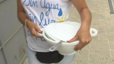 Cinco familias que viven en casas ocupadas viven sin agua Cinco familias que viven en casas ocupadas viven sin agua