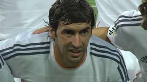 El Bernabéu se rinde a los pies del eterno capitán El Bernabéu se rinde a los pies del eterno capitán