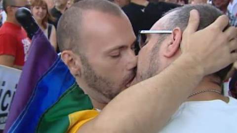 Besos contra la homofobia en Rusia Besos contra la homofobia en Rusia
