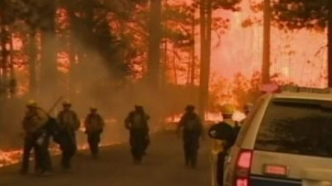 El incendio del parque Yosemite arrasa 60.000 hectáreas El incendio del parque Yosemite arrasa 60.000 hectáreas