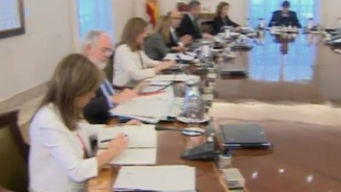 Luz verde al 'superregulador' Luz verde al 'superregulador'