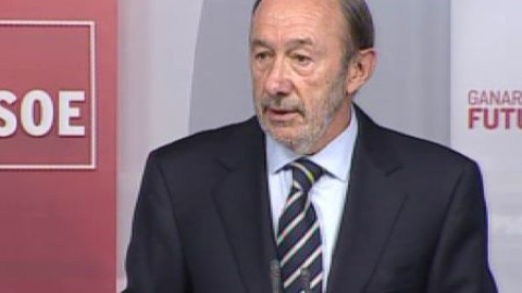 Rubalcaba a Cospedal: "Por mentir en un juzgado puedes ir a la cárcel" Rubalcaba a Cospedal: "Por mentir en un juzgado puedes ir a la cárcel"