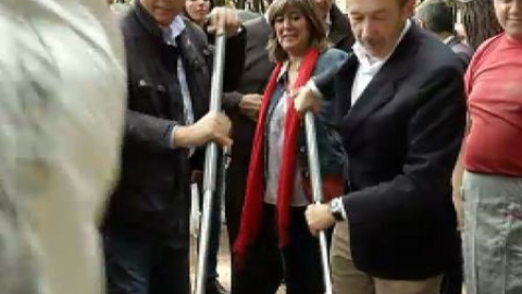 El PSOE defiende su vía federalista El PSOE defiende su vía federalista