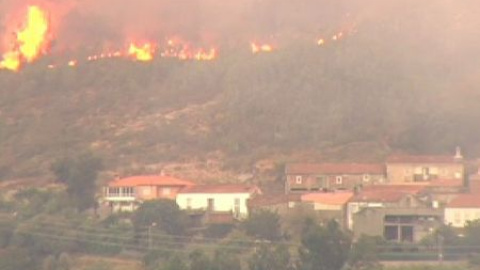 El incendio de Nogueira ha calcinado ya 400 hectáreas El incendio de Nogueira ha calcinado ya 400 hectáreas