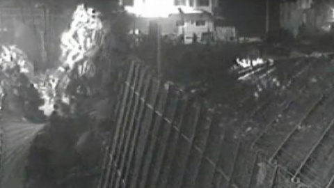 Un centenar de inmigrantes logran saltar la valla de Melilla Un centenar de inmigrantes logran saltar la valla de Melilla