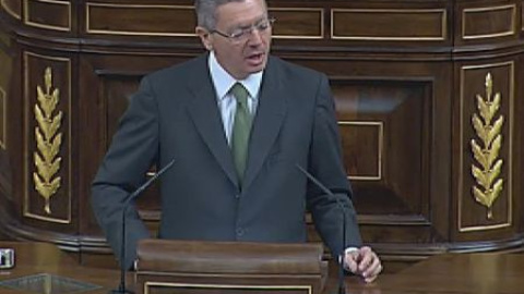 Gallardón: "La mayoría ética se enorgullece de la honestidad de Rajoy" Gallardón: "La mayoría ética se enorgullece de la honestidad de Rajoy"