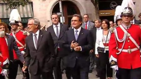 Abucheos para Artur Mas y el alcalde de Barcelona en las fiestas de la Mercé Abucheos para Artur Mas y el alcalde de Barcelona en las fiestas de la Mercé