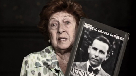 "A mi padre lo fusilaron simplemente por pertenecer al Partido Socialista" "A mi padre lo fusilaron simplemente por pertenecer al Partido Socialista"