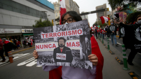 Manifestación en Perú contra el grupo terrorista Sendero Luminoso. Imagen de Archivo. Manifestación en Perú contra el grupo terrorista Sendero Luminoso. Imagen de Archivo.