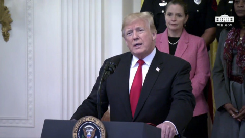 Trump tacha de "violencia polÃ­tica" el envÃ­o masivo de paquetes sospechosos 