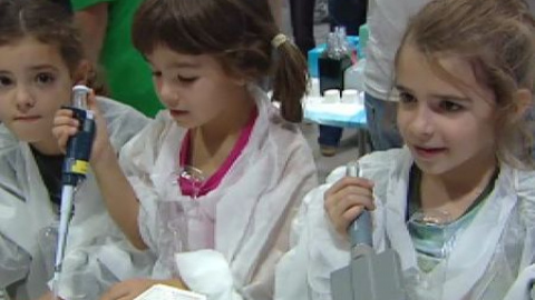 'La noche de los investigadores' acerca a la ciencia al gran público 'La noche de los investigadores' acerca a la ciencia al gran público