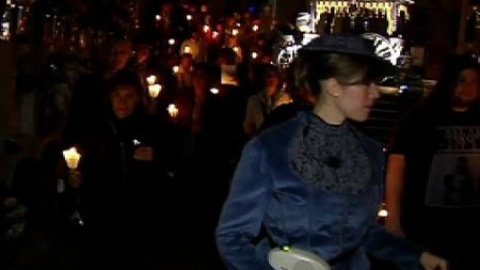 El cementerio del Poblenou acoge más de 1.000 personas en dos días El cementerio del Poblenou acoge más de 1.000 personas en dos días