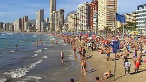 El buen tiempo dispara la ocupación hotelera en la costa levantina. El buen tiempo dispara la ocupación hotelera en la costa levantina.