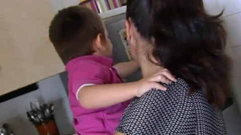 En los bancos de alimentos se agotan las existencias de comida infantil En los bancos de alimentos se agotan las existencias de comida infantil