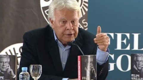 Felipe González: "La crisis de liderazgo de Rubalcaba es una contradicción" Felipe González: "La crisis de liderazgo de Rubalcaba es una contradicción"