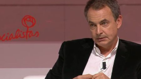 Zapatero: "No se puede ser socialista sin ser también feminista" Zapatero: "No se puede ser socialista sin ser también feminista"