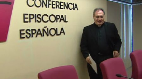 El portavoz de los obispos critica las cuchillas de la valla de Melilla El portavoz de los obispos critica las cuchillas de la valla de Melilla