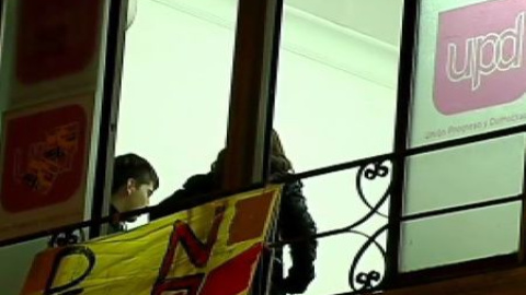 Ocupan la sede de UPyD en Barcelona Ocupan la sede de UPyD en Barcelona