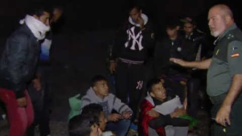 Un patera con 19 personas llega a Fuerteventura Un patera con 19 personas llega a Fuerteventura