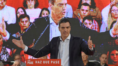 Pedro Sánchez ha llamado "los tres temores" a los líderes de PP, Cs y Vox. / EFE Pedro Sánchez ha llamado "los tres temores" a los líderes de PP, Cs y Vox. / EFE