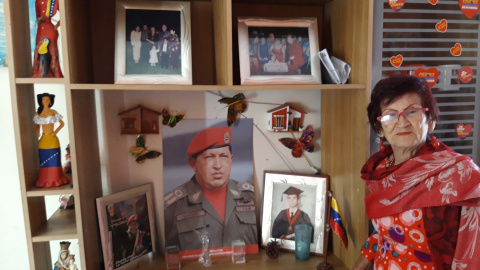 Gloria Marleny, la última chavista de Chacao, muestra su altar a Hugo Chávez | Gloria Marleny, la última chavista de Chacao, muestra su altar a Hugo Chávez |