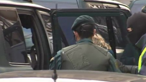 Continúan los registros tras las detenciones de los abogados de ETA Continúan los registros tras las detenciones de los abogados de ETA