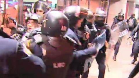 La concentración de Madrid por Gamonal deriva nuevamente en incidentes La concentración de Madrid por Gamonal deriva nuevamente en incidentes