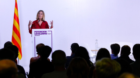 La presidenta de En Comú Podem en el Parlament, Jéssica Albiach, protagoniza una conferencia bajo el título "¡Potenciemos Cataluña!" el 6 de septiembre de 2022. La presidenta de En Comú Podem en el Parlament, Jéssica Albiach, protagoniza una conferencia bajo el título "¡Potenciemos Cataluña!" el 6 de septiembre de 2022.