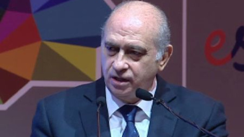 Fernández Díaz se encomienda a Santa Teresa de Jesús Fernández Díaz se encomienda a Santa Teresa de Jesús