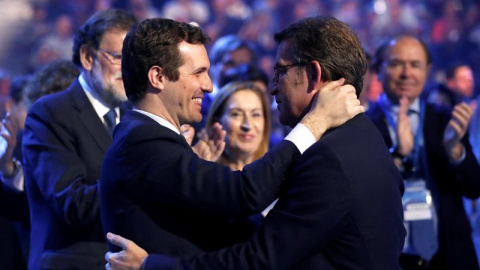 El presidente del PP Pablo Casado, y el presidente de la Xunta de Galicia, Alberto Núñez Feijóo. - EFE El presidente del PP Pablo Casado, y el presidente de la Xunta de Galicia, Alberto Núñez Feijóo. - EFE