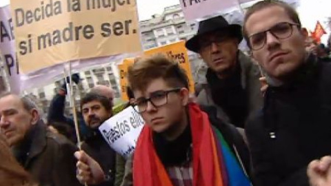 La reforma de la ley del aborto vuelve a sacar a las calles a cientos de personas La reforma de la ley del aborto vuelve a sacar a las calles a cientos de personas