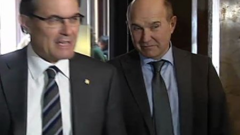 Artur Mas desdeña las críticas de los empresarios a su proyecto independentista Artur Mas desdeña las críticas de los empresarios a su proyecto independentista