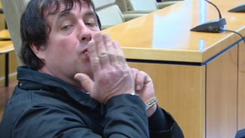 El Solitario otra vez en el banquillo El Solitario otra vez en el banquillo