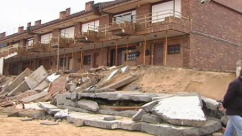 La alerta roja se activará esta madrugada en la cornisa cantábrica La alerta roja se activará esta madrugada en la cornisa cantábrica