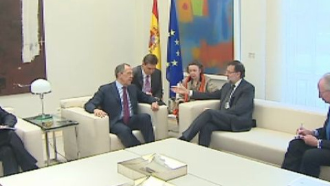 Rajoy recibe a Lavrov en Moncloa con la crisis en Crimea sobre la mesa Rajoy recibe a Lavrov en Moncloa con la crisis en Crimea sobre la mesa