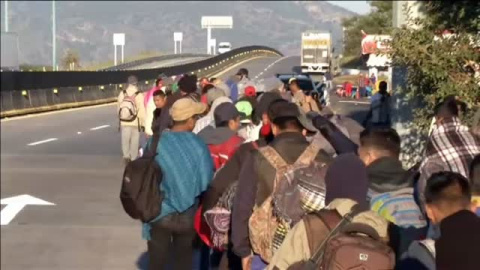 Trump refuerza la frontera con México ante la inminente llegada de la caravana de migrantes Trump refuerza la frontera con México ante la inminente llegada de la caravana de migrantes